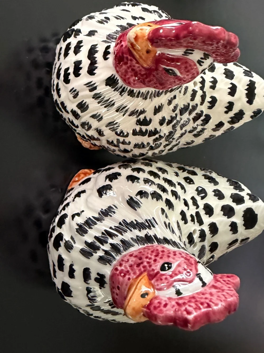Wangs  Speckled Chicken Rooster Salt And Pepper Set 2